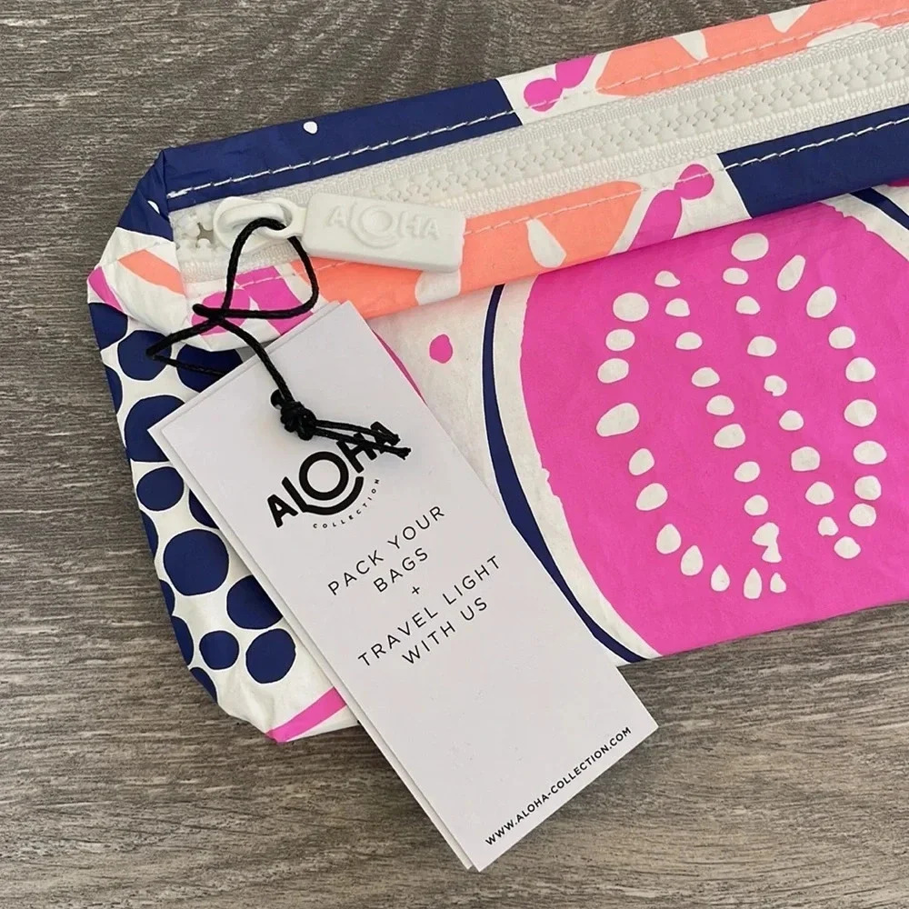 Aloha Collection Mini Lūʻau Punch Pouch in Nectar - Picture 4 of 5